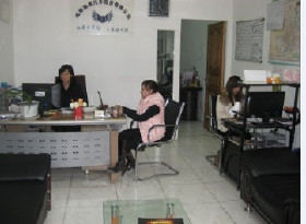 成都助君企業班車租賃及單位租車服務 價格透明，專業可靠